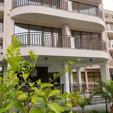 Hotel Central Готель 3*