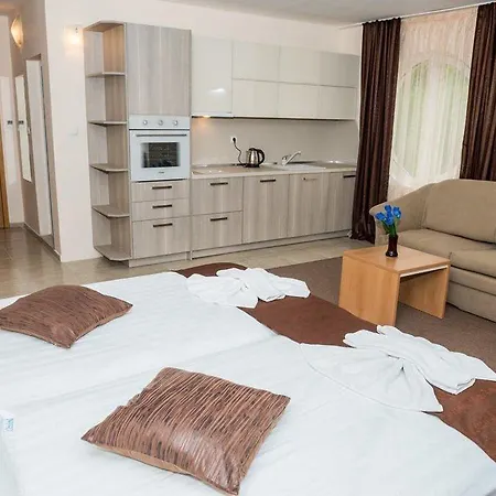 Hotel Central 3* Сонячний Берег
