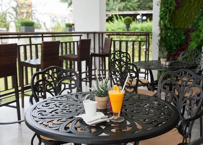 Hotell Hotel Central Slăntjev Brjag