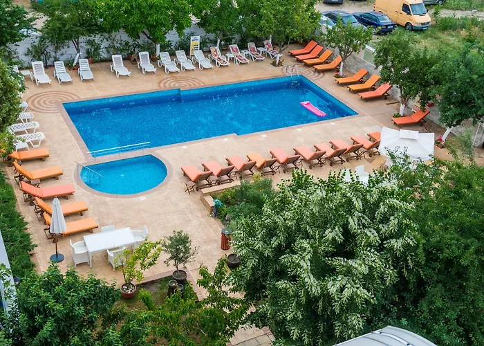 Hotell Hotel Central Slăntjev Brjag