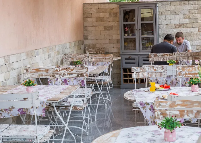 Сентраль Отель 3* Солнечный берег