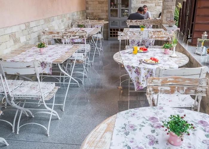 Hotel Central Slăntjev Brjag